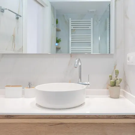 Tdc12 Av Apartment *